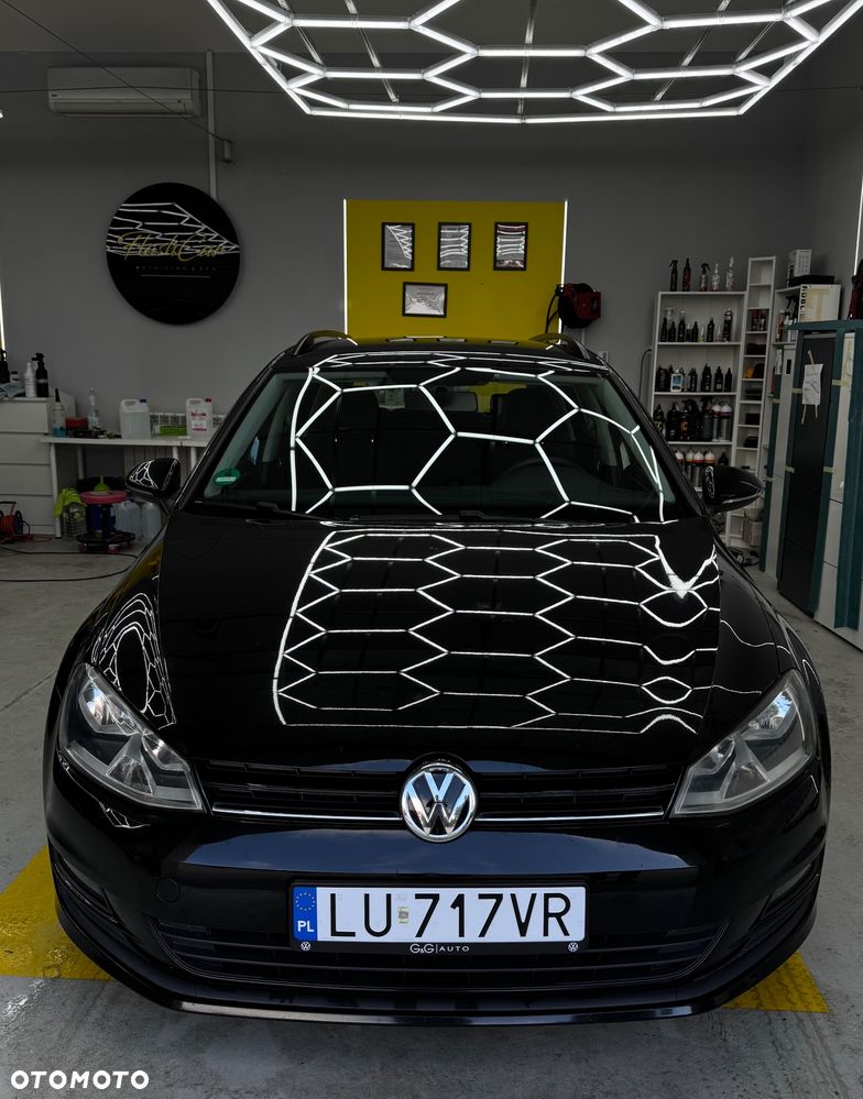 Volkswagen Golf - 2