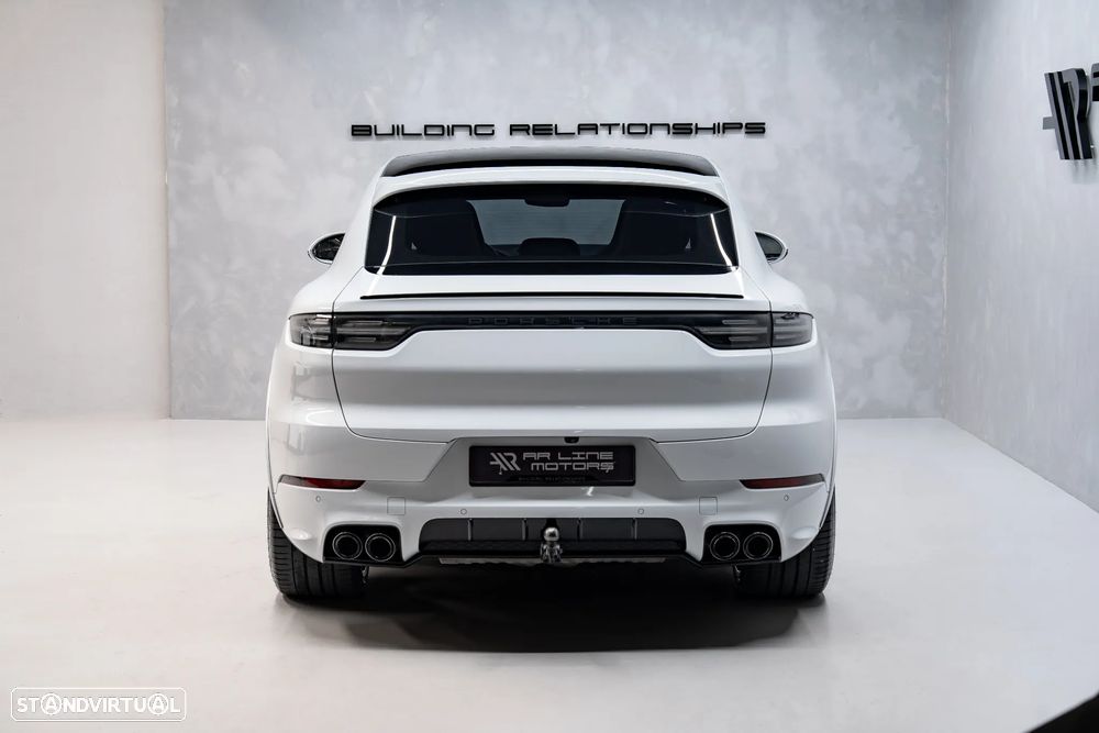 Porsche Cayenne Coupé E-Hybrid - 11
