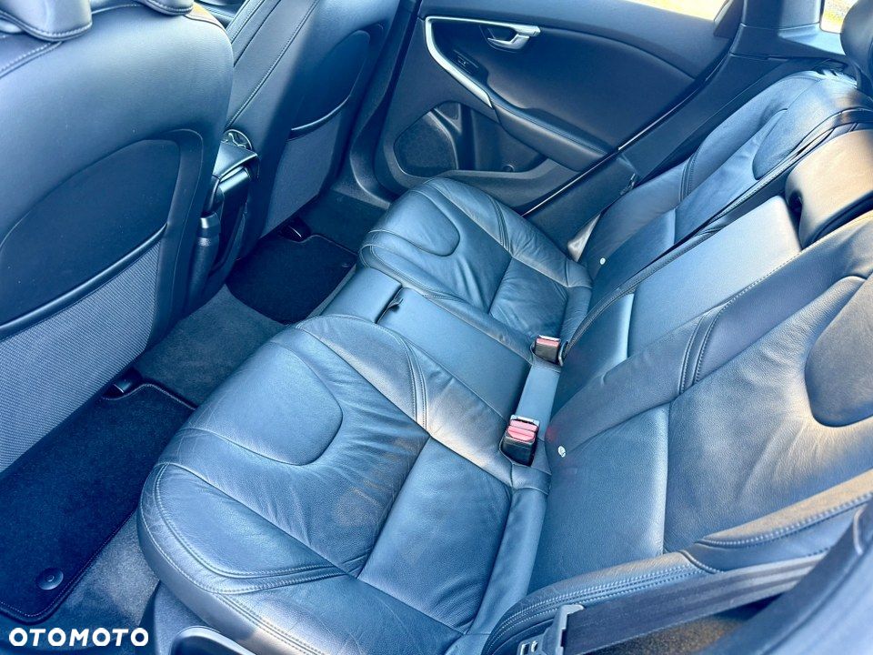 Volvo V40 T3 Summum - 37