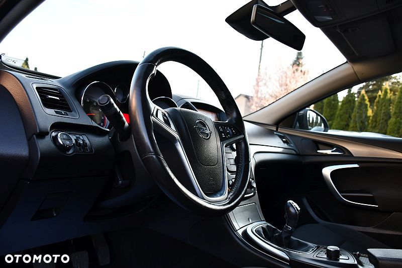 Opel Insignia 1.8 Cosmo - 11