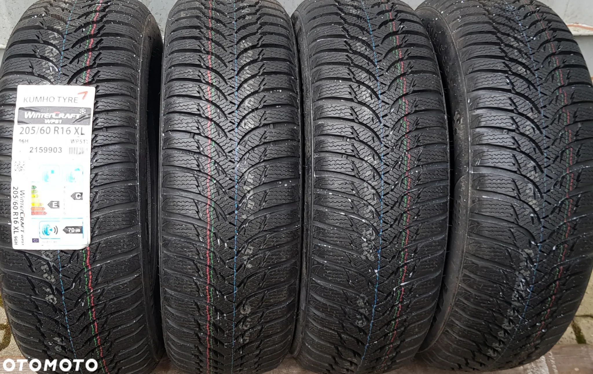 4x 205/60R16 Kumho WP51 Komplet opon zimowych Poznań - 1
