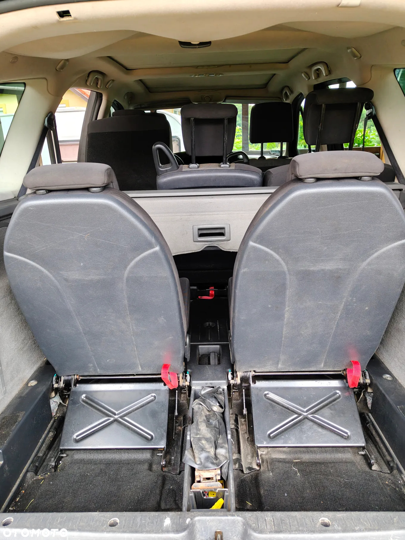 Renault Grand Scenic - 13