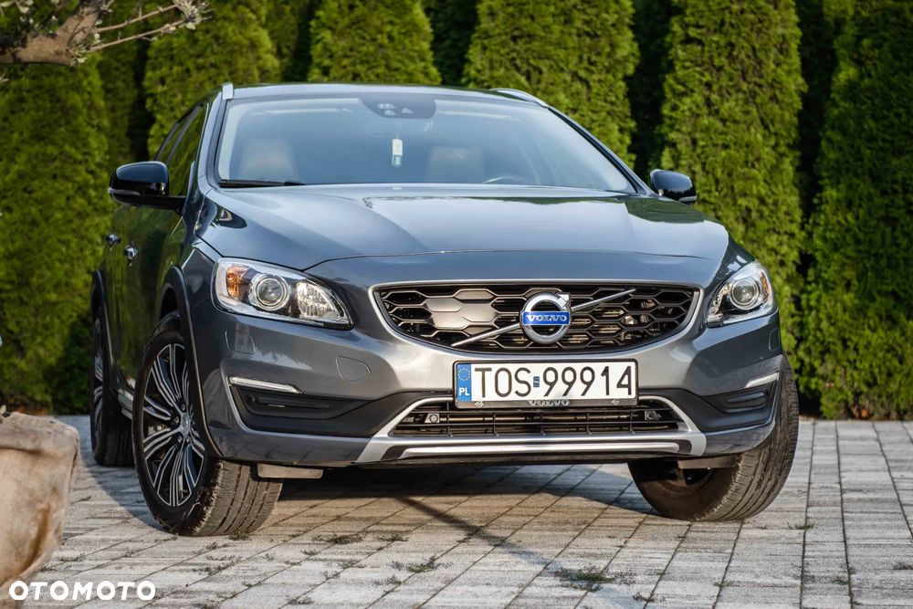Volvo V60 Cross Country T5 AWD Summum - 8