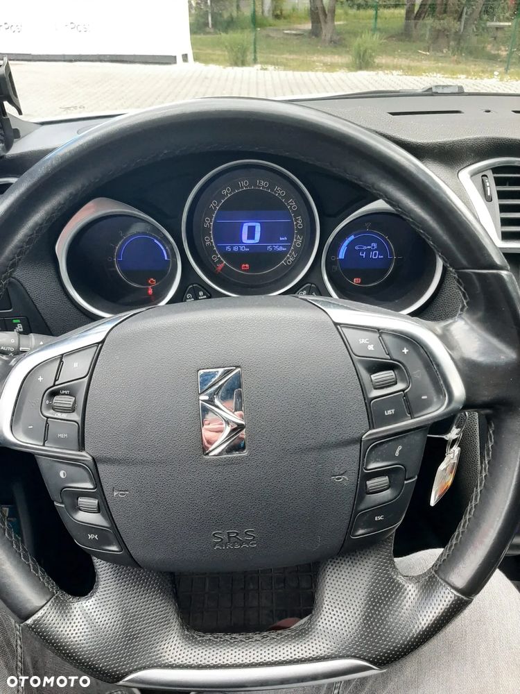 Citroën DS4 e-HDi 110 SoChic - 15