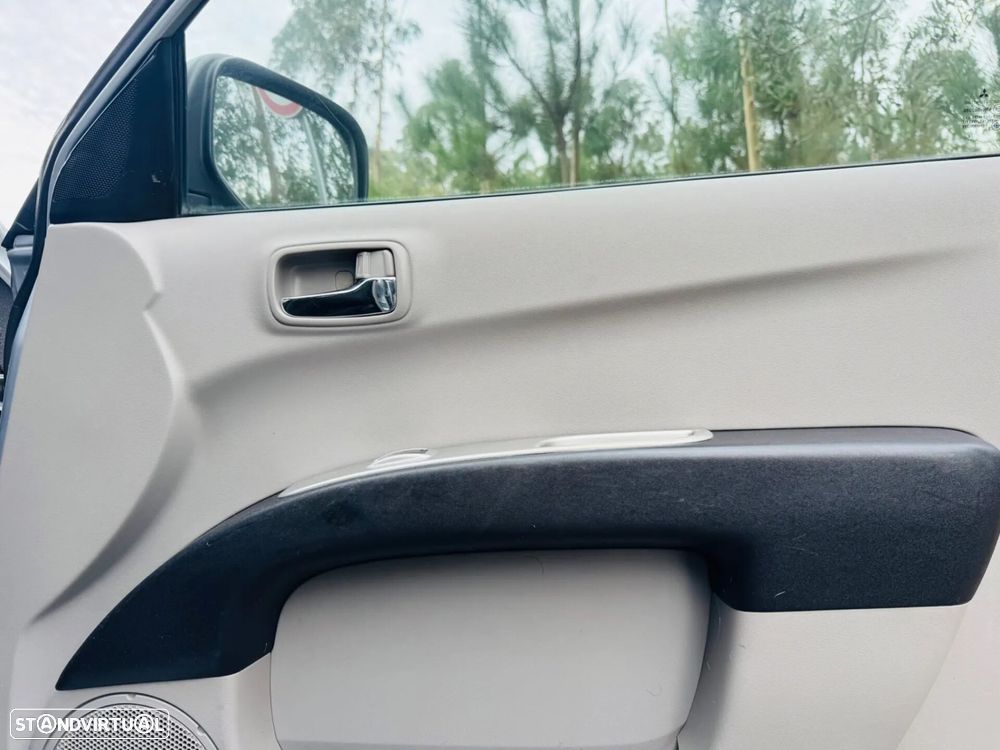 Mitsubishi L200 2.5 DI-D CD Invite AC CC 4WD - 37