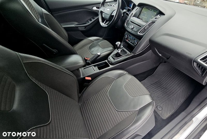 Ford Focus 2.0 TDCi Titanium ASS - 15