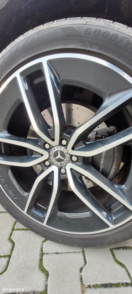 Mercedes-Benz GLE 400 d 4Matic 9G-TRONIC AMG Line - 17
