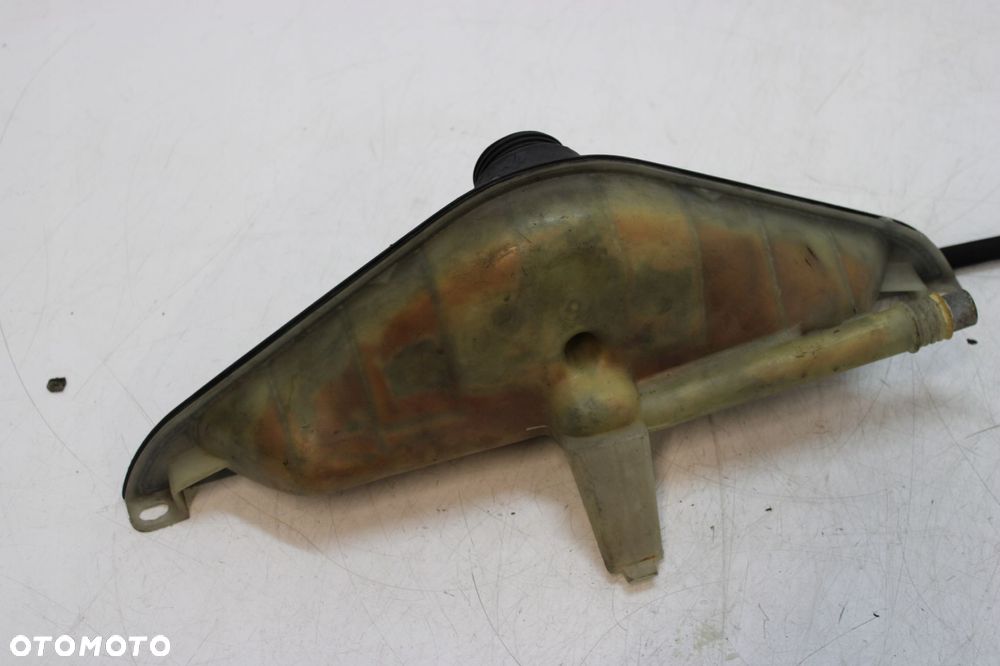 ZBIORNICZEK WYRÓWNAWCZY PŁYNU WODY BMW E32 E34 M30 M70 - 5