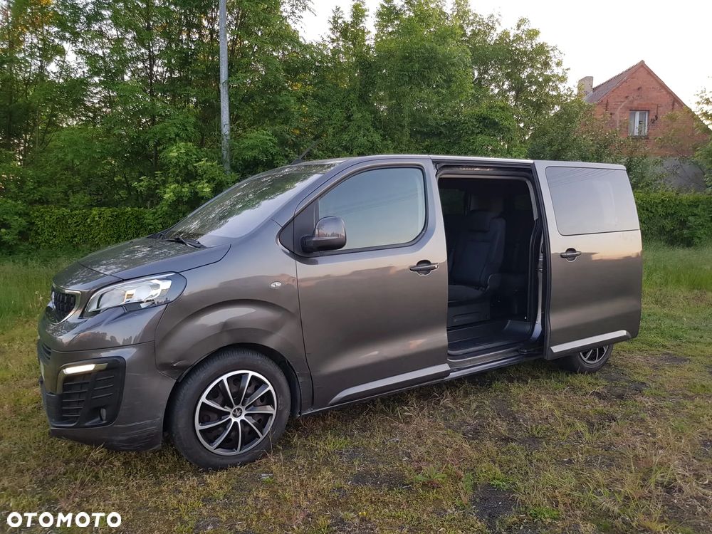 Peugeot Traveller - 5