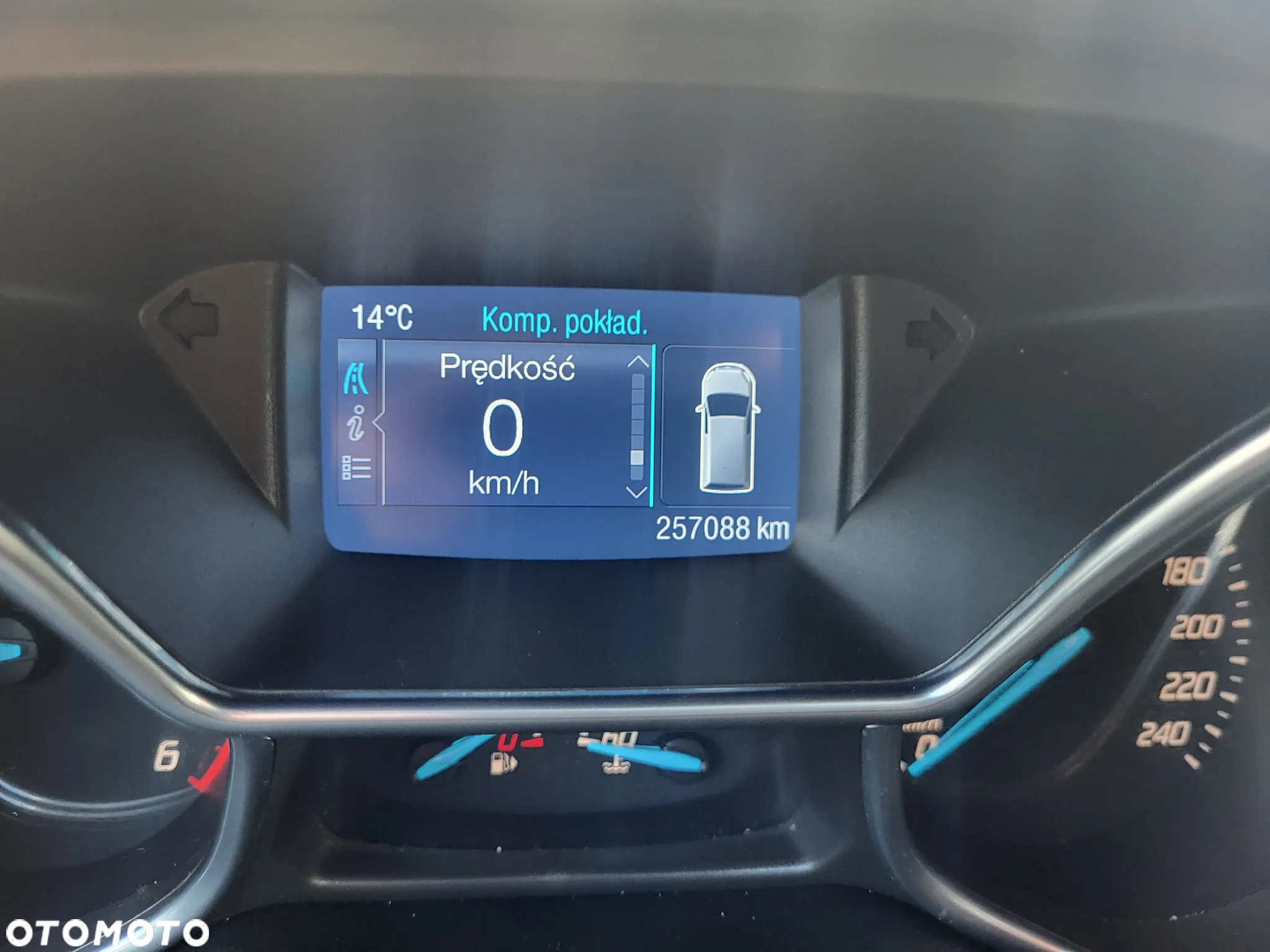 Ford Tourneo Connect 1.6 TDCi Titanium - 15