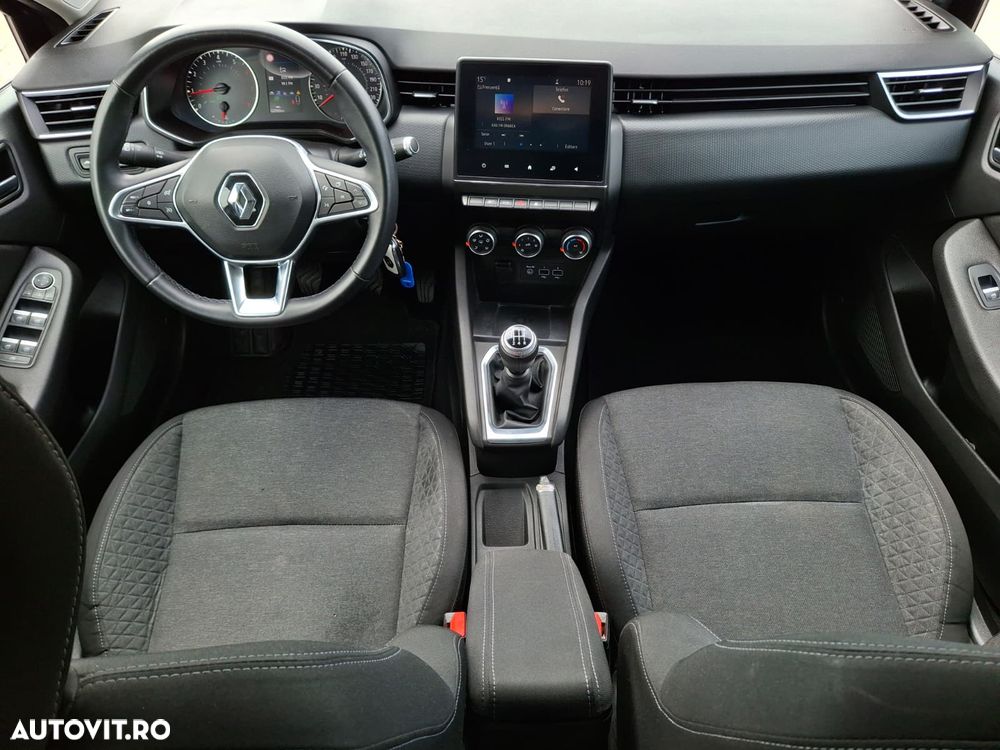 Renault Clio - 17