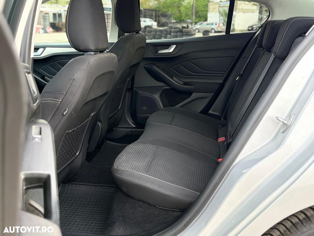 Ford Focus 1.0 EcoBoost Titanium - 14