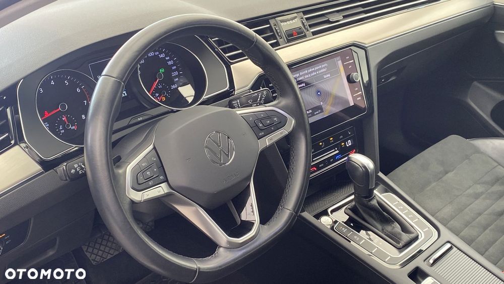 Volkswagen Passat - 15