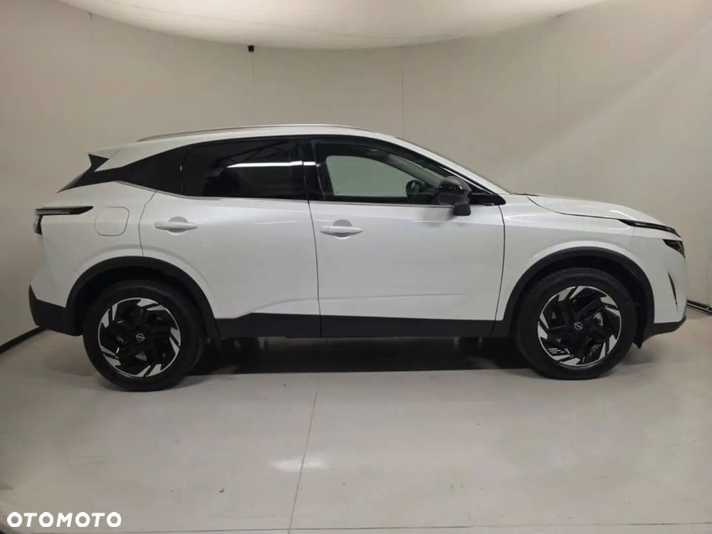 Nissan Qashqai 1.3 DIG-T mHEV 4x4 N-Connecta Xtronic - 5