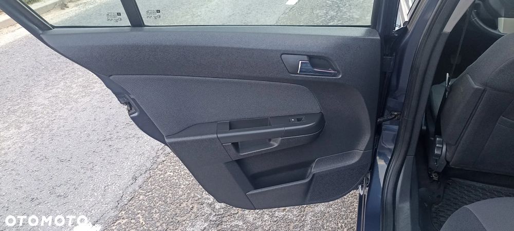 Opel Astra 1.4 Enjoy - 12