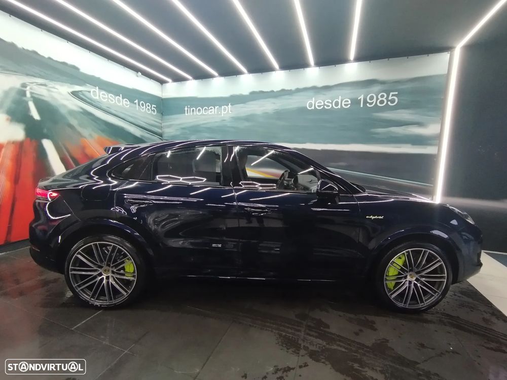 Porsche Cayenne Coupé Turbo S E-Hybrid - 4