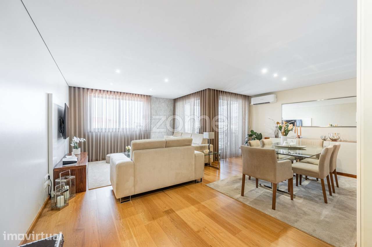 Apartamento T3+1 com três lugares de garagem | Águas Santas, Maia - Grande imagem: 5/36