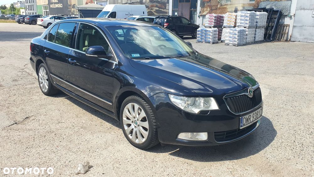 Skoda Superb 2.0 TDI Elegance DSG - 12