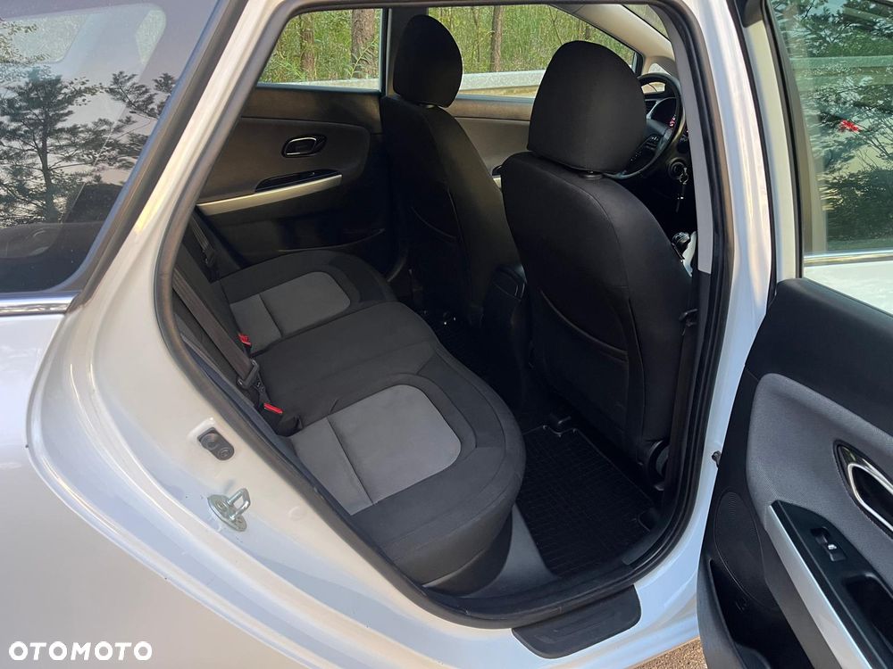 Kia Ceed 1.6 GDI L - 11