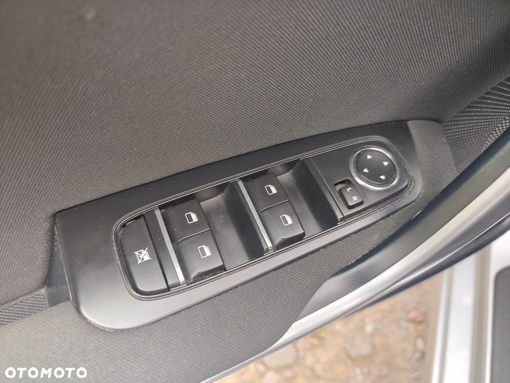 Kia Ceed 1.6 CRDi SCR L Business Line - 18