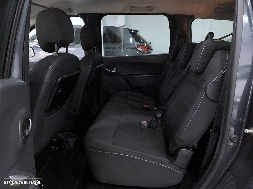 Dacia Lodgy 1.2 TCe Confort 7L - 21