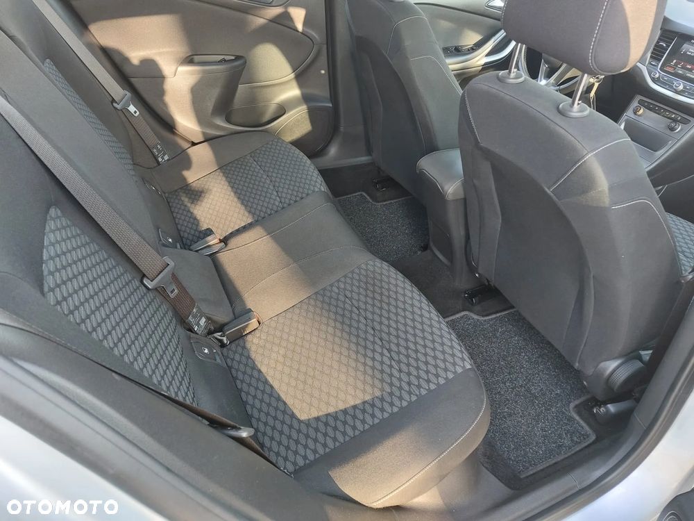 Opel Astra 1.6 D (CDTI) Selection - 11