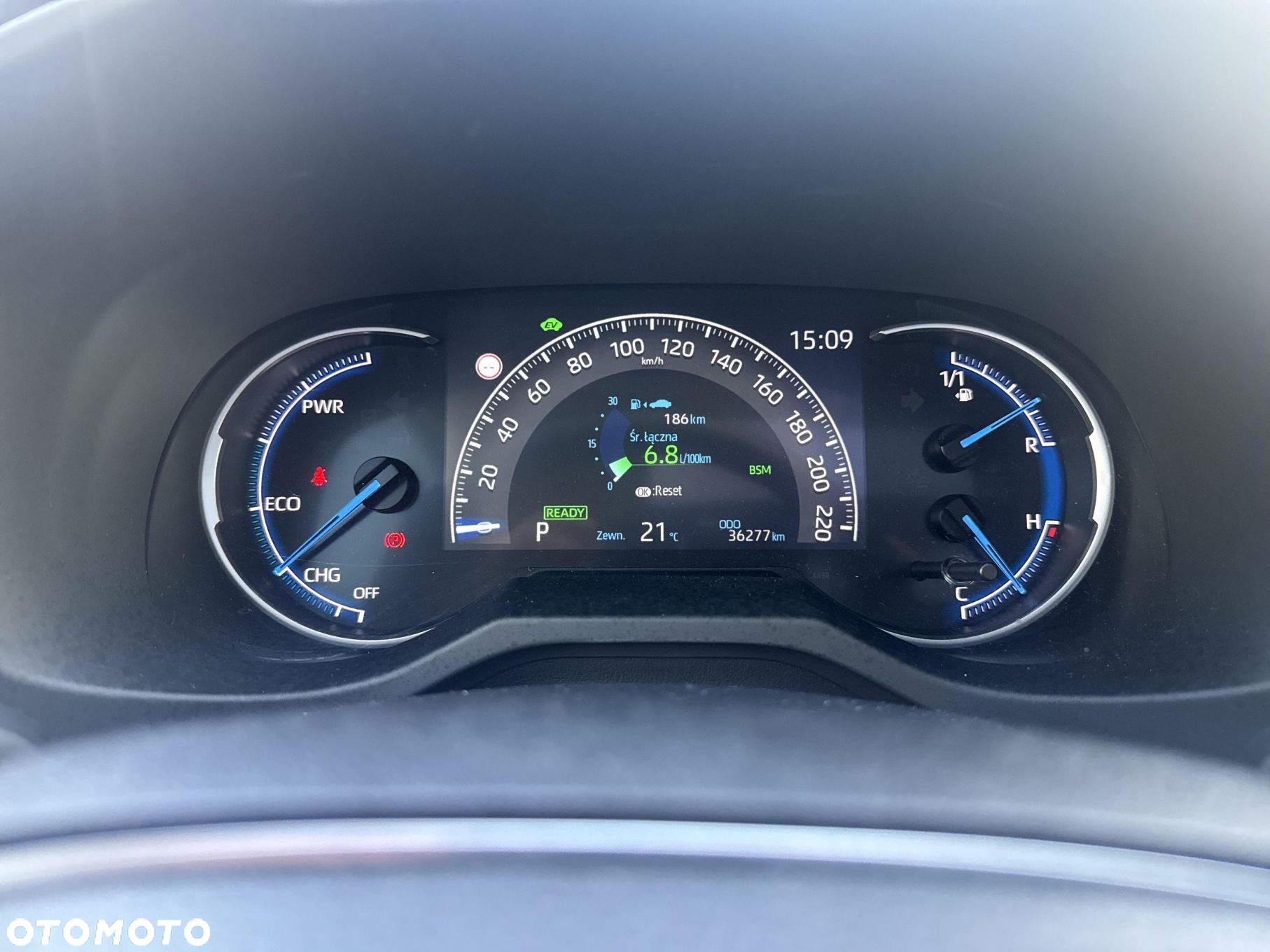 Toyota RAV4 2.5 Hybrid Executive 4x4 - 17