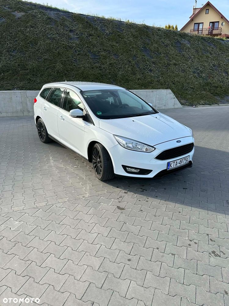Ford Focus 2015 photo 2