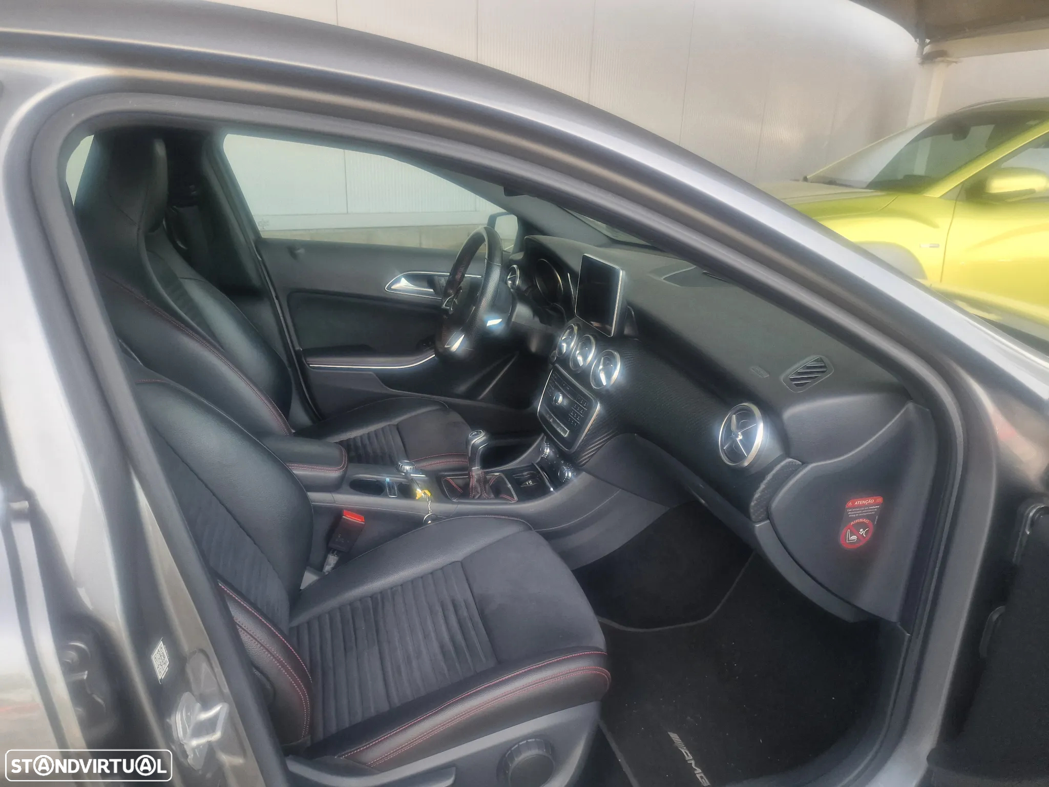 Mercedes-Benz A 200 d AMG Line - 13
