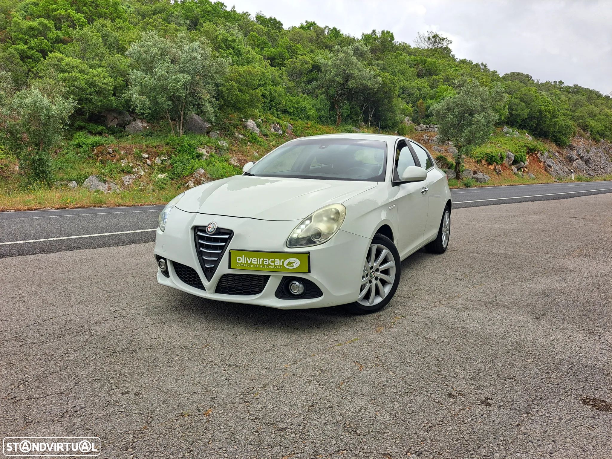 Alfa Romeo Giulietta 1.6 JTDm Exclusive - 1