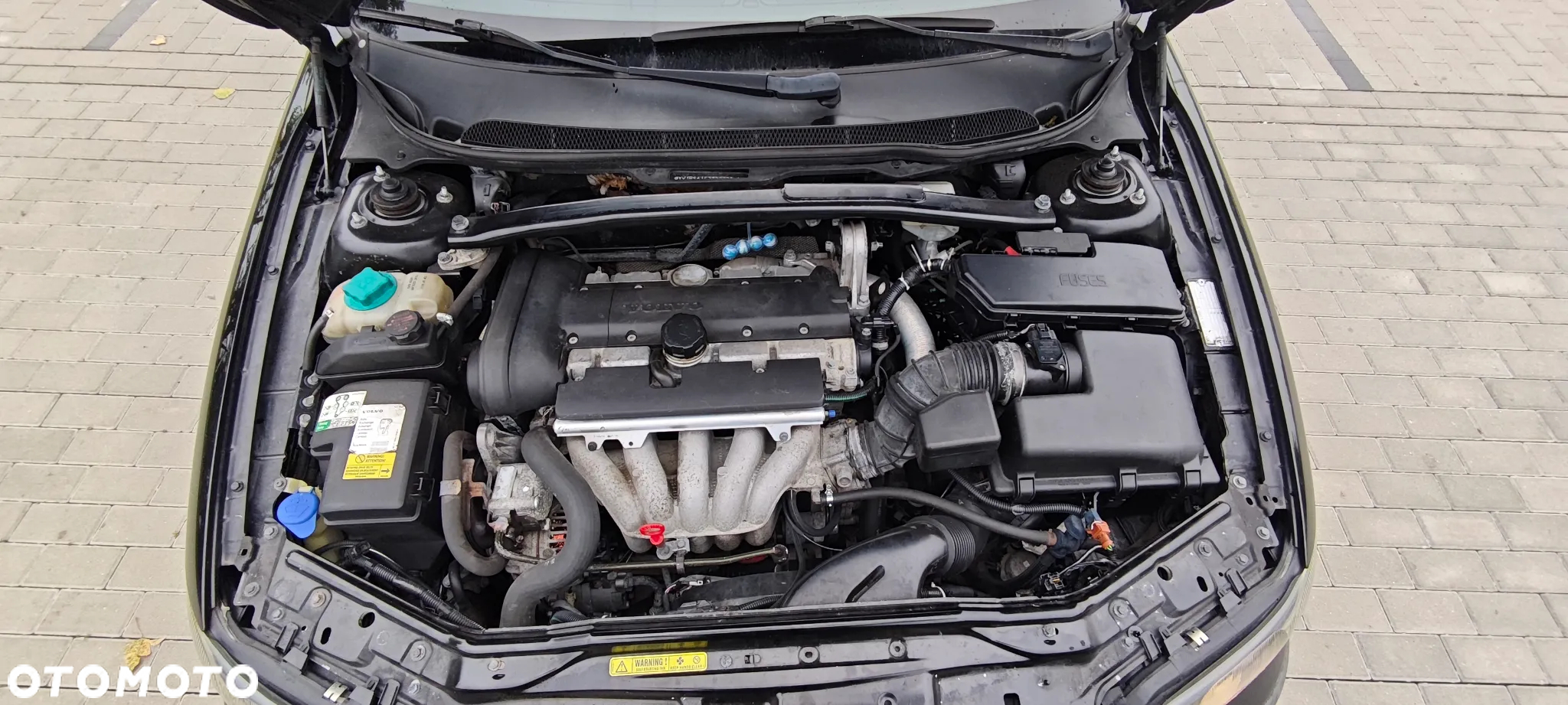 Volvo S60 2.4 - 17