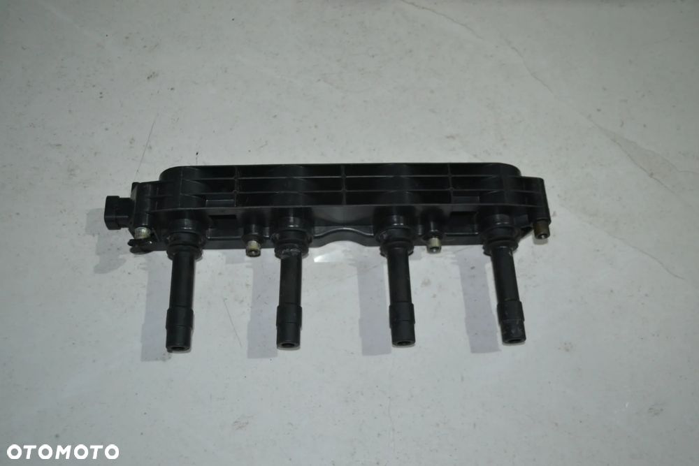 OPEL ASTRA ZAFIRA MERIVA 1,4 1,6 ORYGINALNA CEWKA ZAPŁONOWA 19005212 - 1