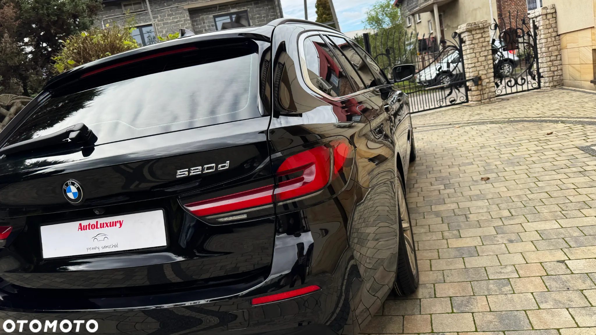 BMW Seria 5 520d Sport Line - 10