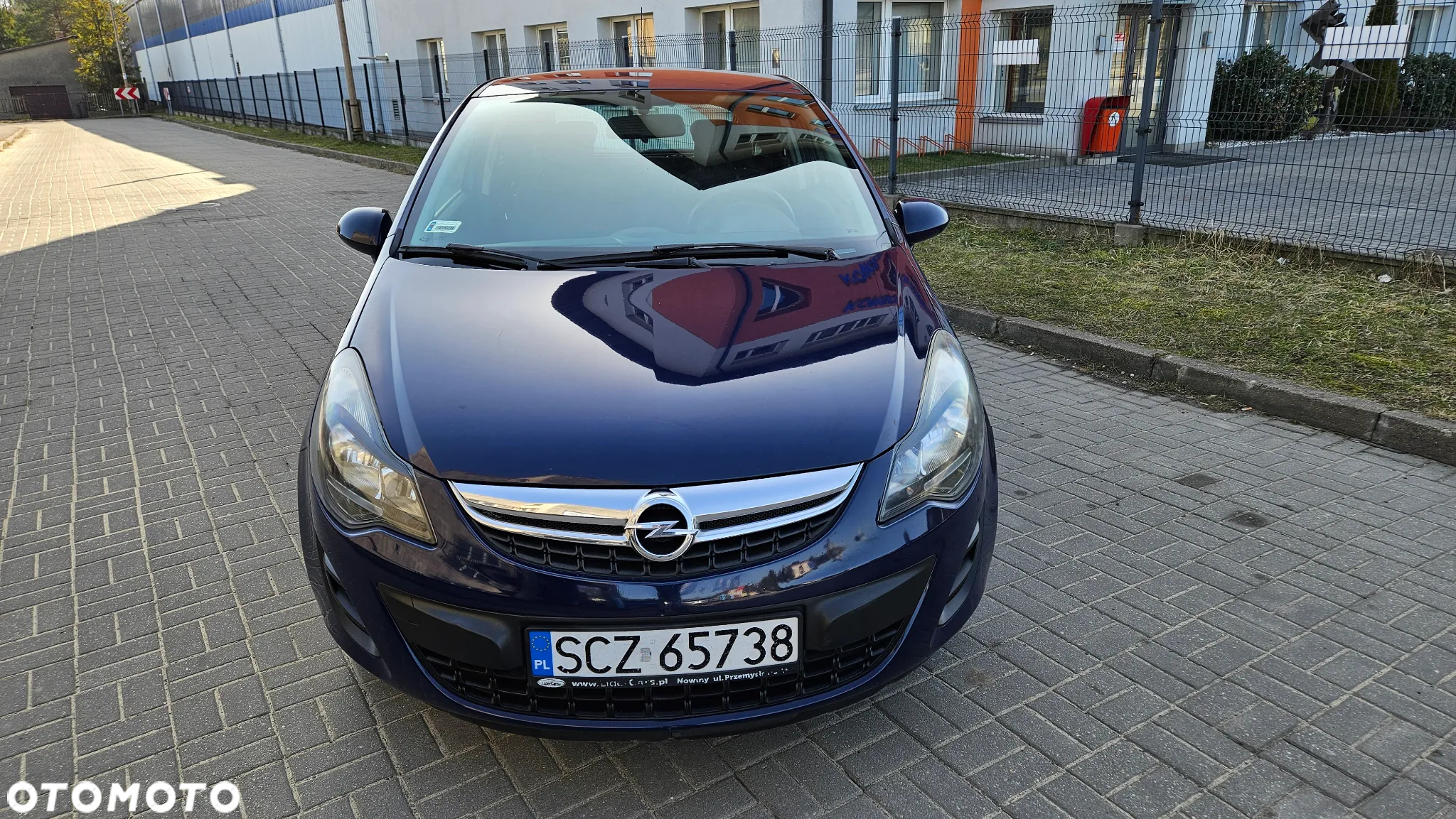 Opel Corsa 1.2 16V Essentia - 9