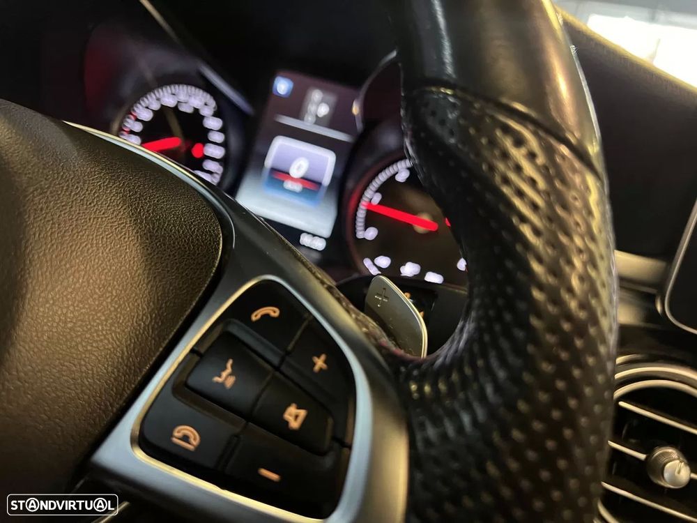 Mercedes-Benz GLC 220 d 4Matic 9G-TRONIC AMG Line - 26