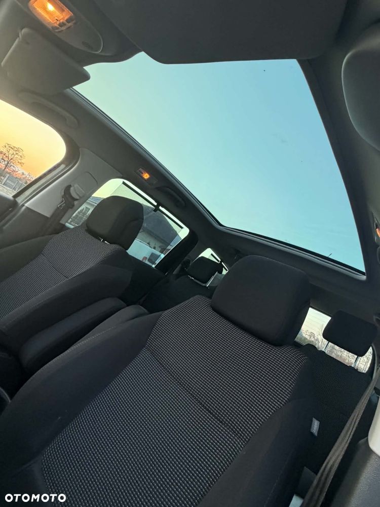 Peugeot 5008 - 11