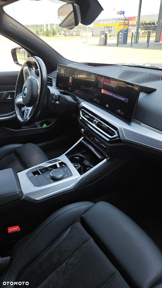 BMW Seria 3 320d xDrive mHEV M Sport - 24