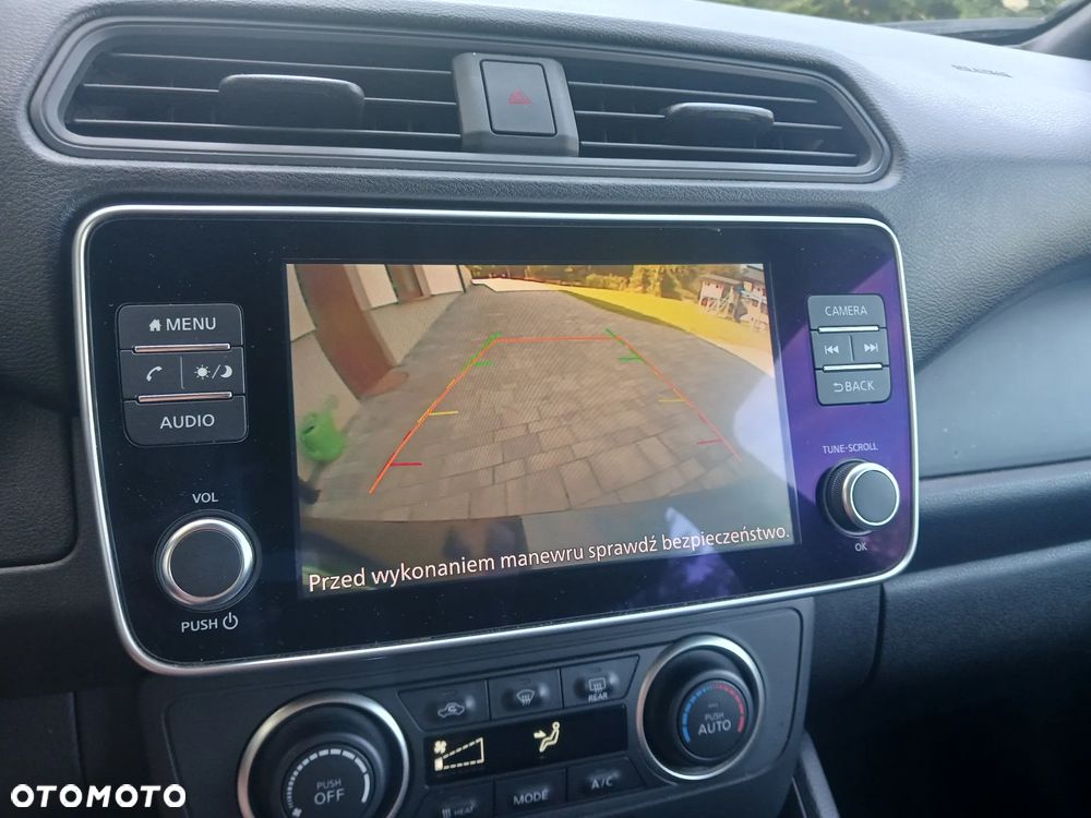Nissan Leaf 40 kWh Acenta - 23