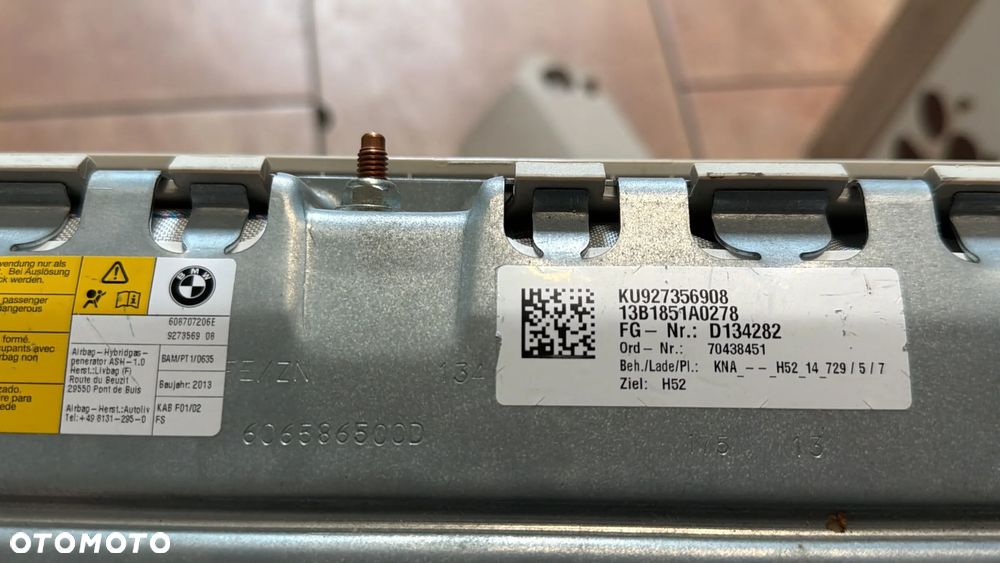 PODUSZKA KOLANOWA KIEROWCA BMW F01 F02 9273569 - 2