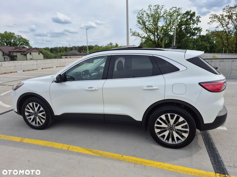 Ford Kuga - 8