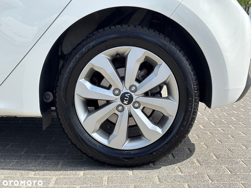 Kia Rio 1.0 T-GDI MHEV L Business Line - 12