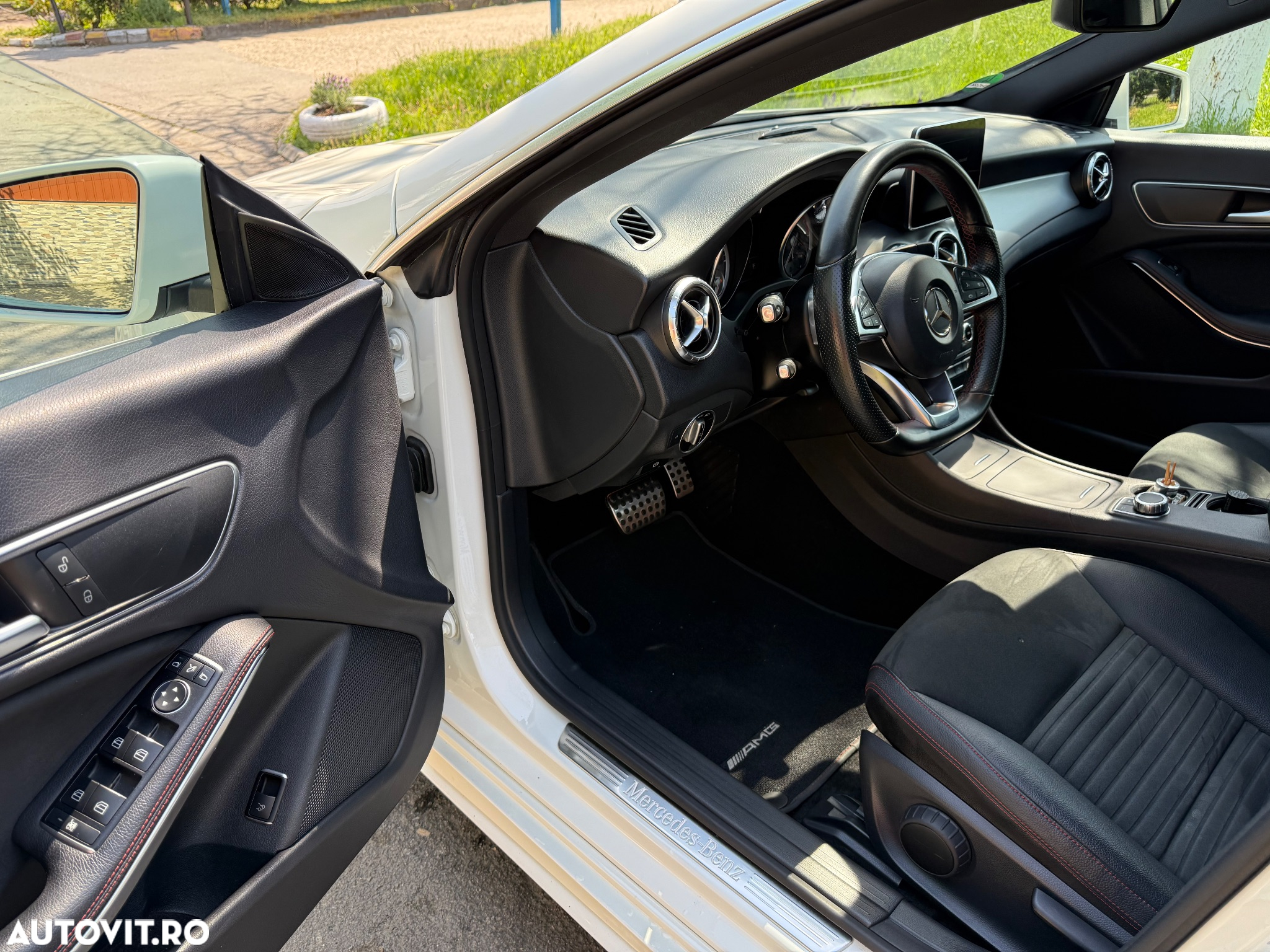 Mercedes-Benz CLA - 5