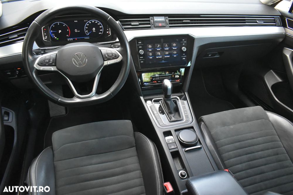 Volkswagen Passat 2.0 TDI DSG Highline - 18