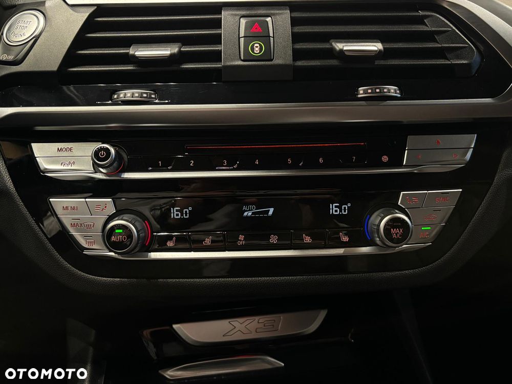 BMW X3 xDrive20d mHEV - 17