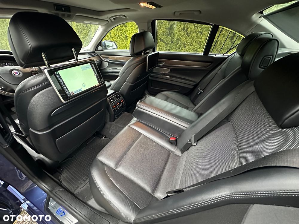 BMW-ALPINA B7 Biturbo - 18