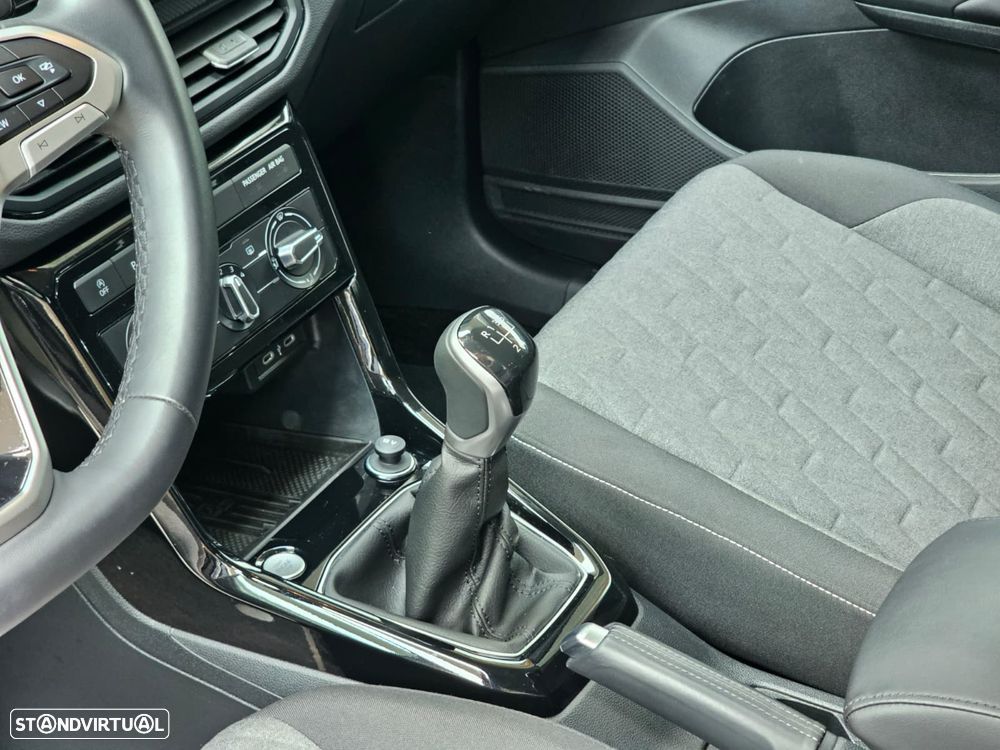 VW T-Cross 1.0 TSI Urban - 8
