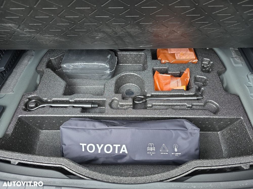 Toyota RAV4 - 22