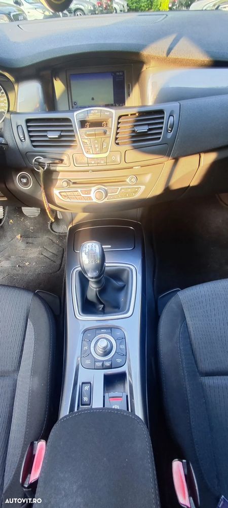 Renault Laguna - 5