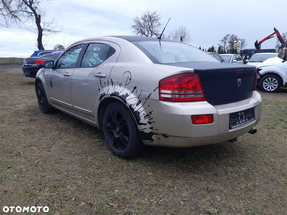 Dodge Avenger 2.0 SE - 3