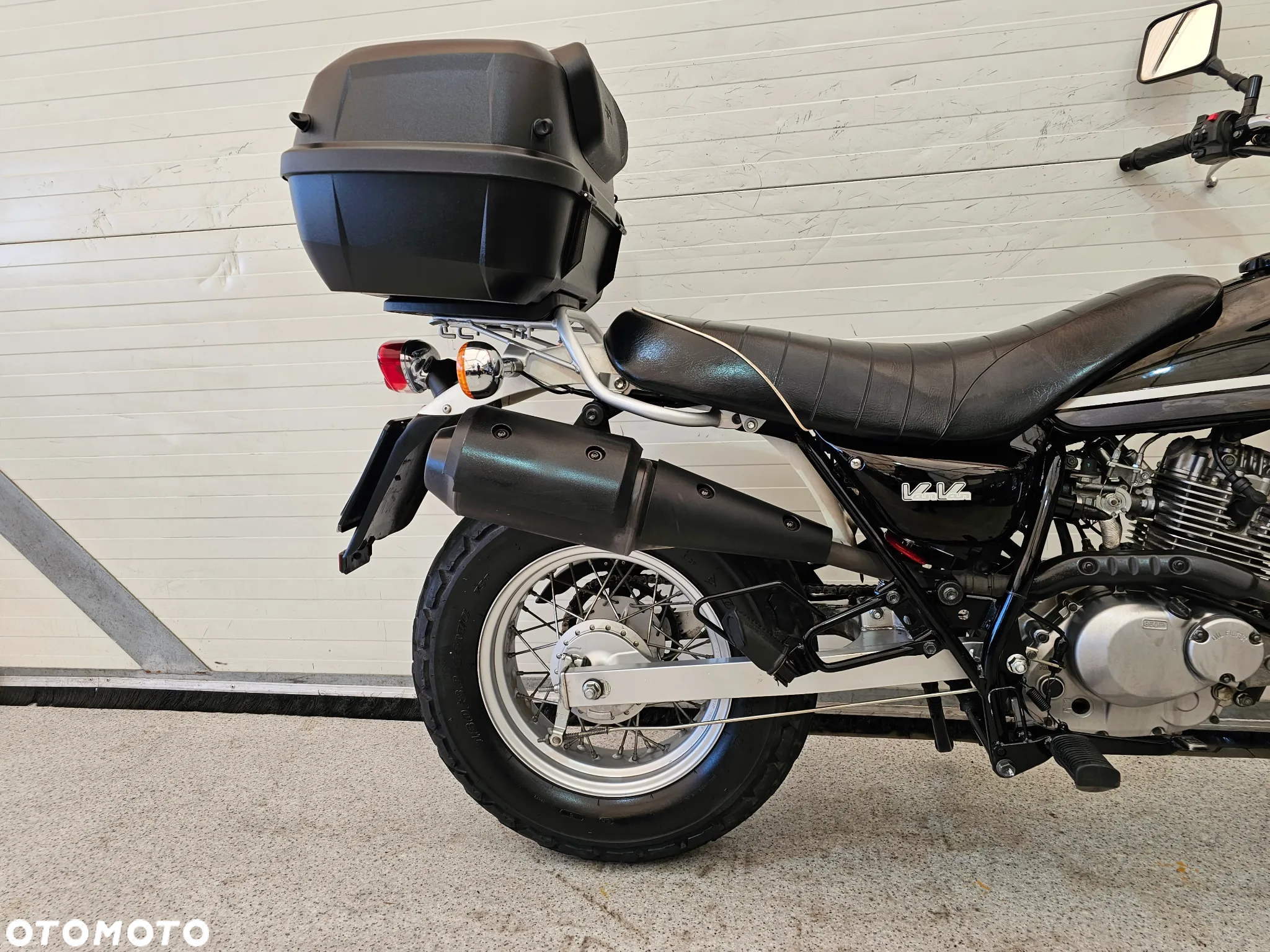 Suzuki RV - 16